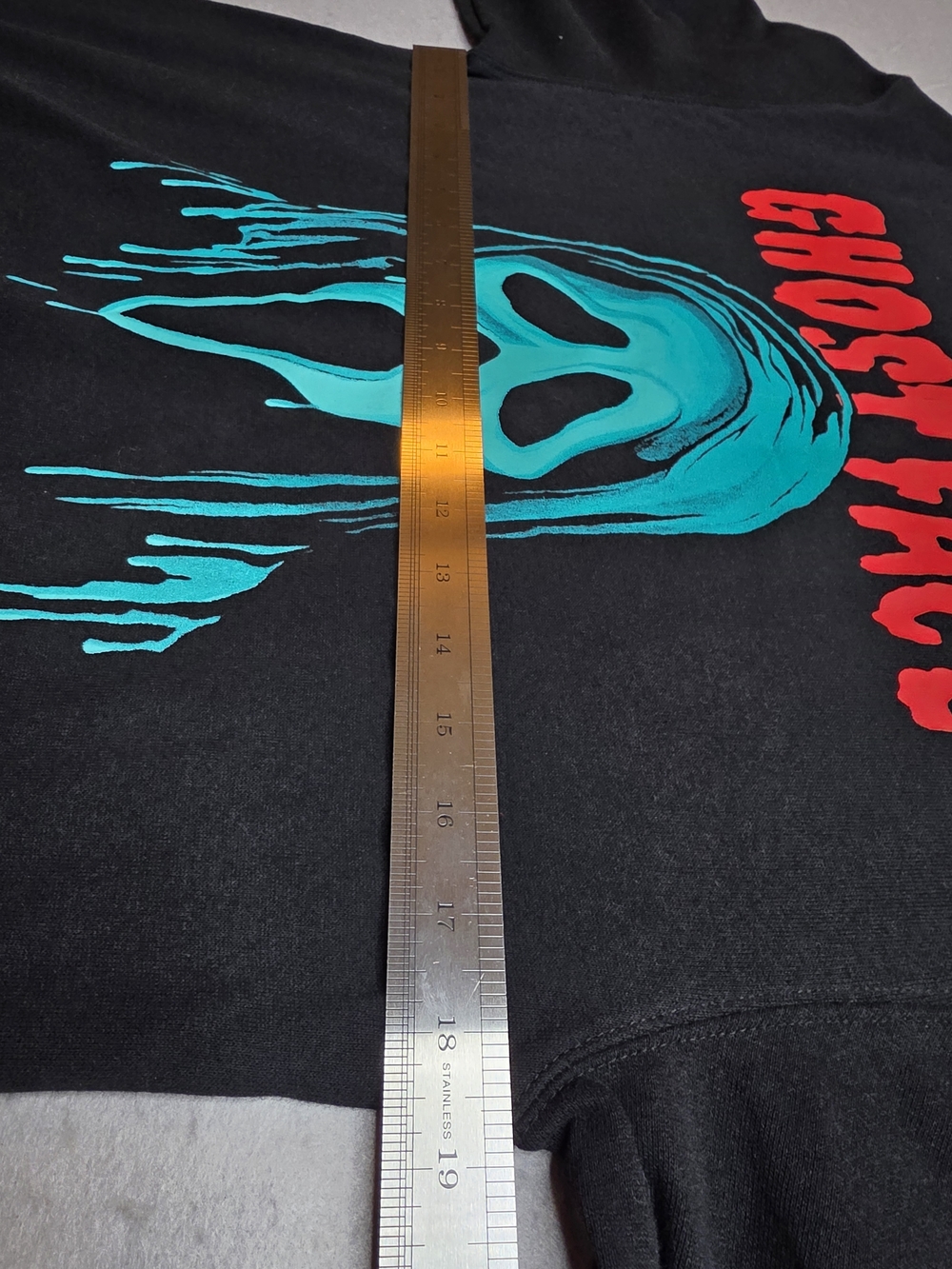 Black Ghost Face Graphic Crewneck Sweatshirt XS - Picture 4 of 5